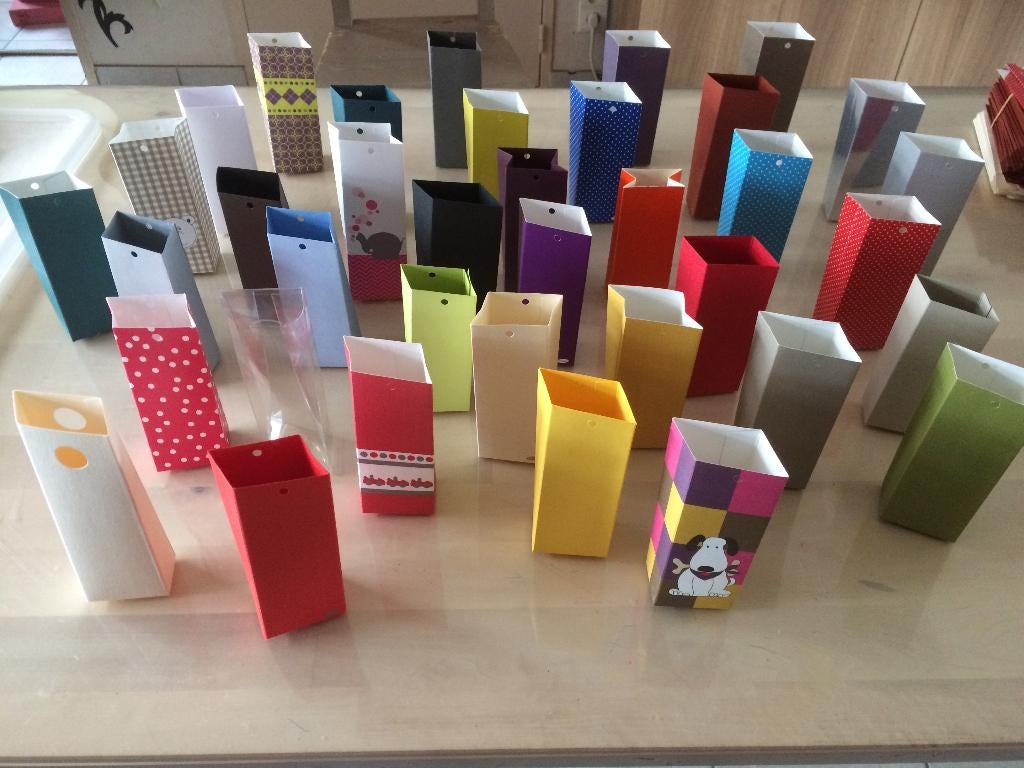 Hoge doosjes in diverse kleuren Collectie UITVERKOOP, Ophalen of Verzenden, Nieuw, Kraamcadeau