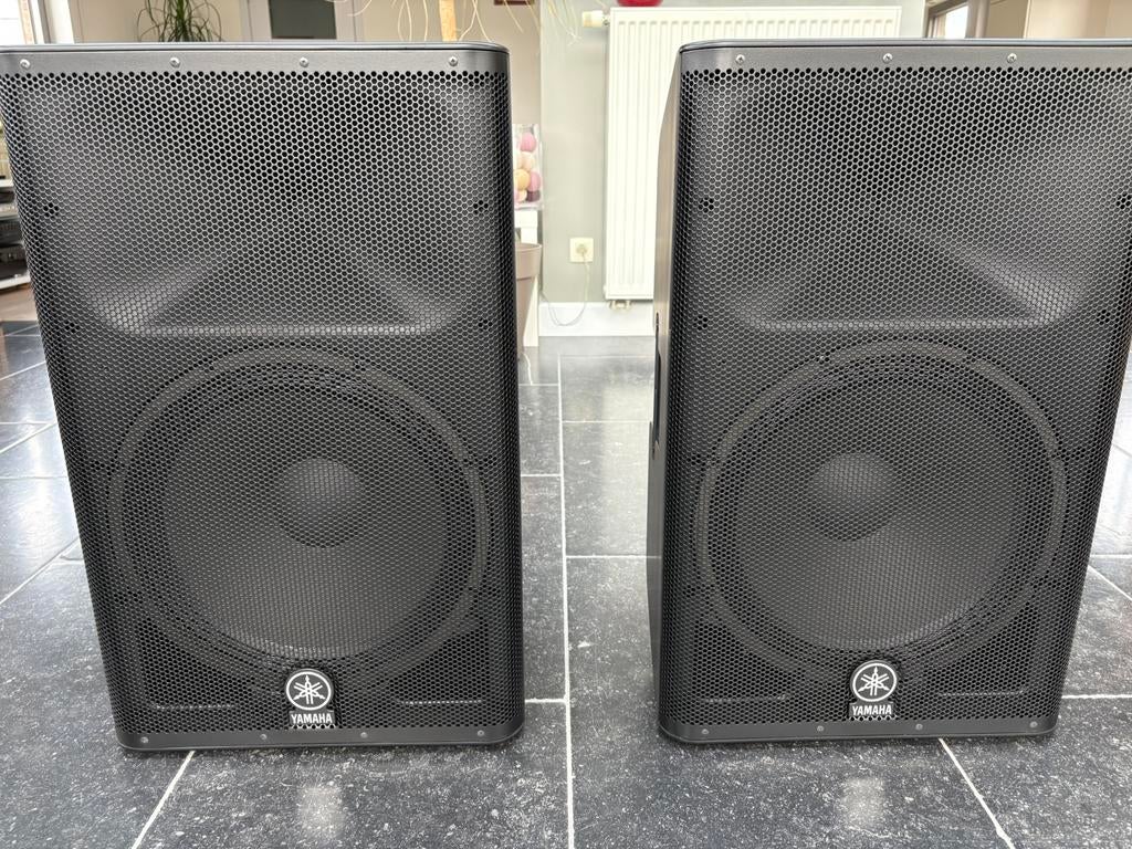 Yamaha DXR15, Muziek en Instrumenten, Versterkers | Keyboard, Monitor en PA, Ophalen, Zo goed als nieuw, P.A.