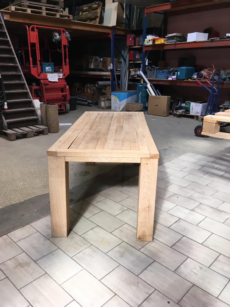 Eiken massief eettafel, Huis en Inrichting, Ophalen of Verzenden, Zo goed als nieuw