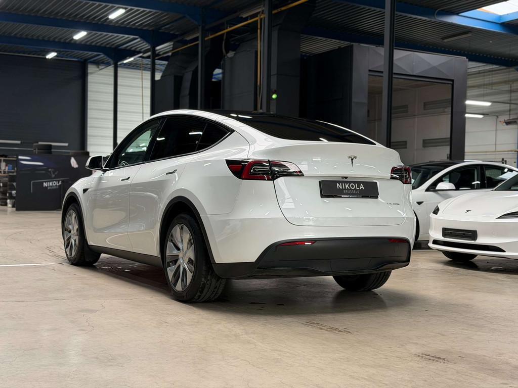 Tesla Model Y LONG RANGE - ALL WHEEL DRIVE - AUTOPILOT - TOW, Auto's, Zwart, Wit, 5 zetels, SUV of Terreinwagen