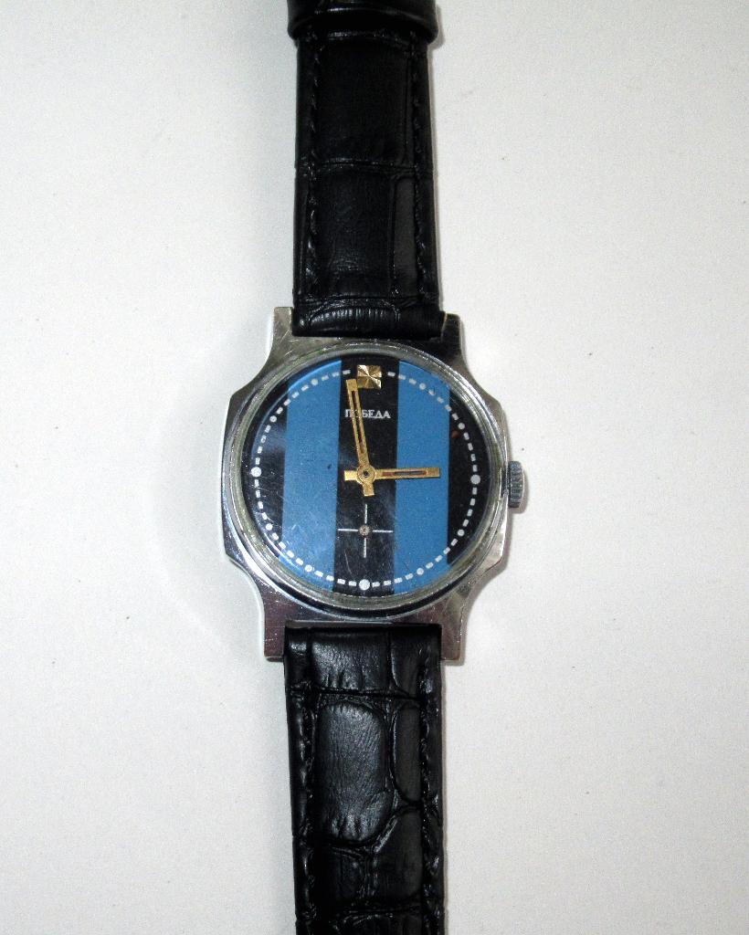 Montre mécanique vintage POBEDA Inter Milan pour homme, '80., Collections, Collections Autre, Enlèvement ou Envoi