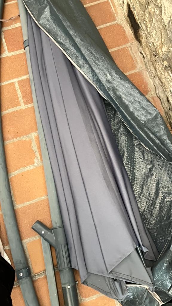 Parasol déporté, Jardin & Terrasse, Parasols, Comme neuf, Parasol sur pied, 3 à 4 mètres, Enlèvement