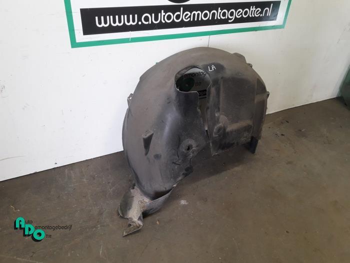 Passage de roue d'un Renault Clio (Clio 3 06-), Autos : Pièces & Accessoires, Carrosserie & Tôlerie, Renault, Utilisé, 3 mois de garantie