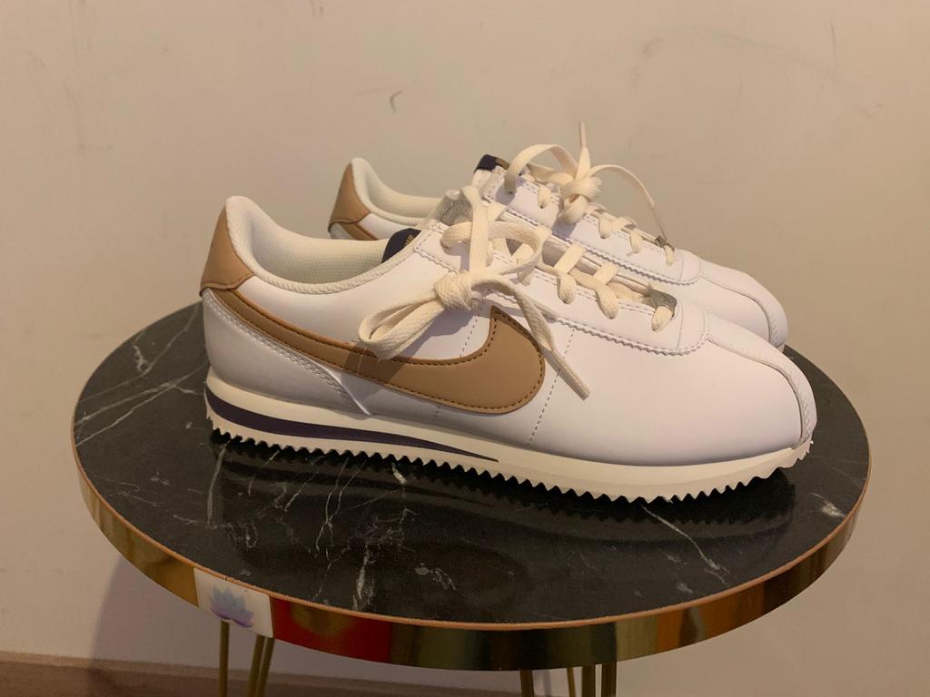 Nike cortez taille 38, Neuf, Enlèvement ou Envoi, Sneakers et Baskets, Blanc