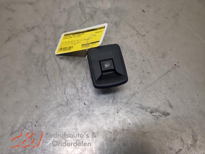 Elektrisch Raam Schakelaar van een Nissan NV300, Gebruikt, -, -, Ophalen of Verzenden