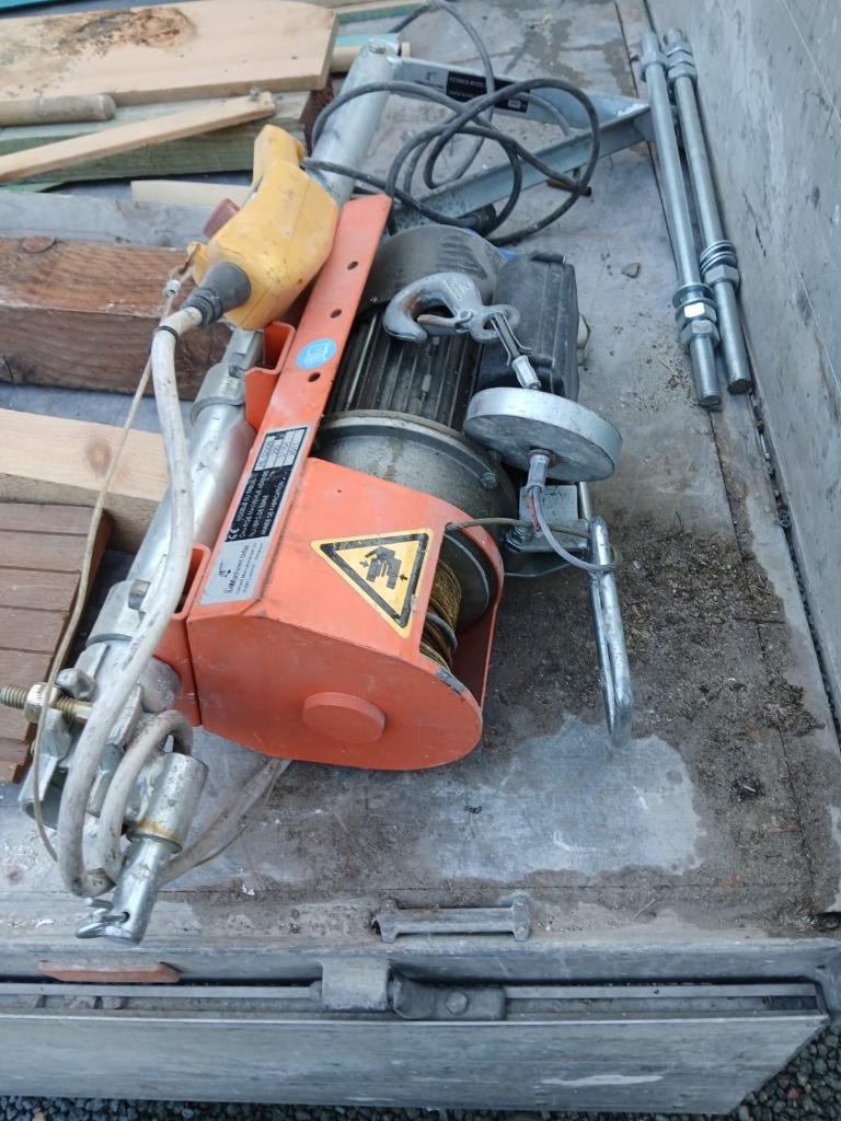 Elektrische lier, Ophalen, Elektrisch