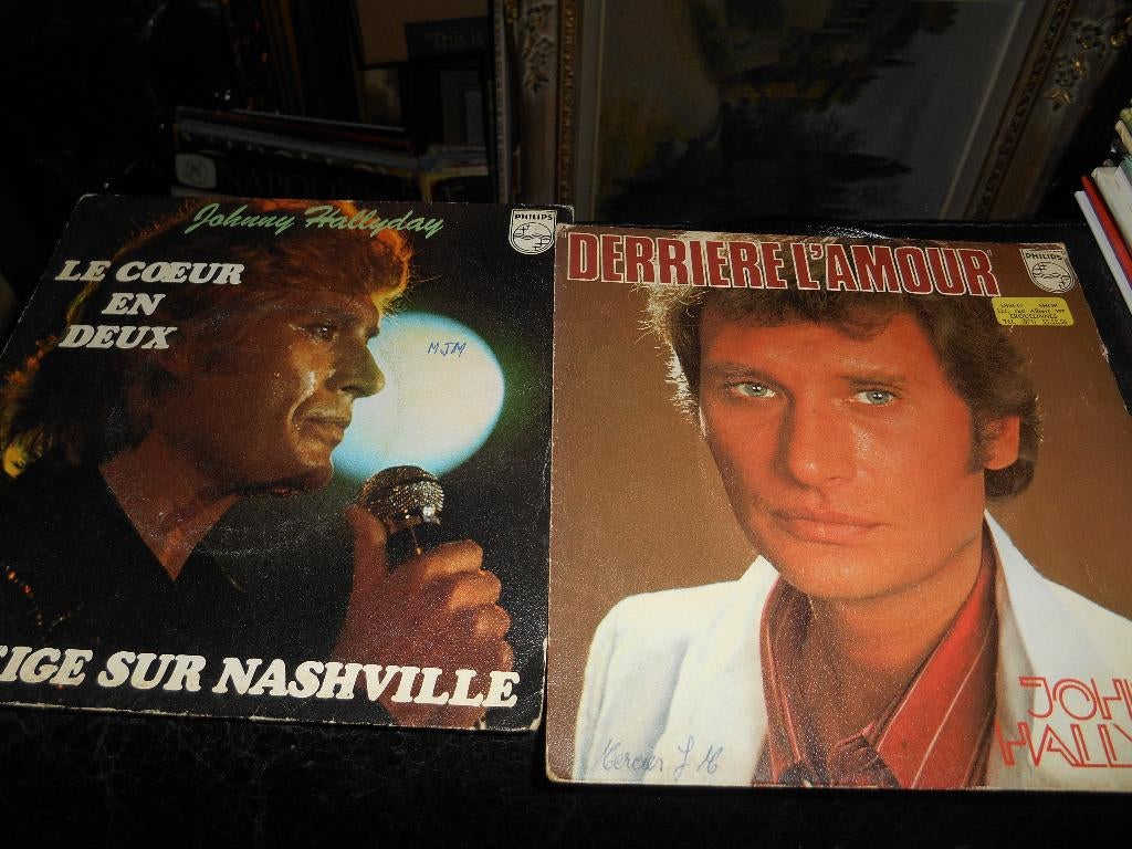 45 T lot de 2 Johnny Hallyday, Enlèvement ou Envoi