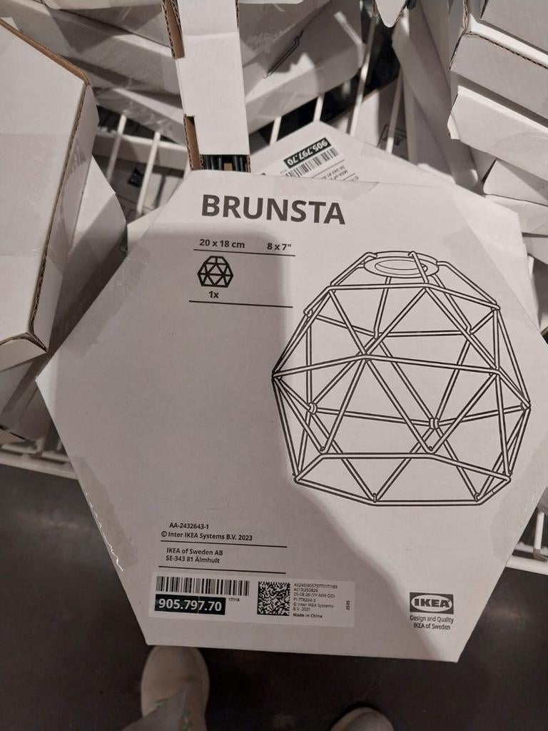 Brunsta (3 pièces), Enlèvement, Comme neuf