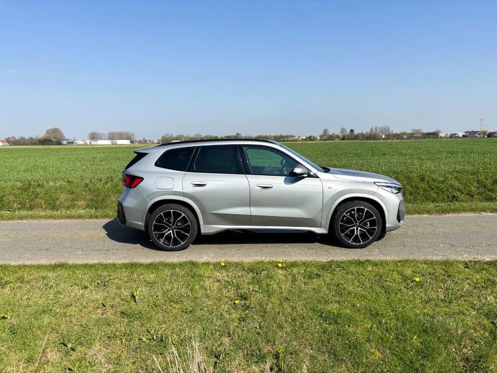 BMW iX1 xDrive 30 M-sport | Leasing (automatique), Autos, Euro 6, Entreprise, 5 portes, 5 places