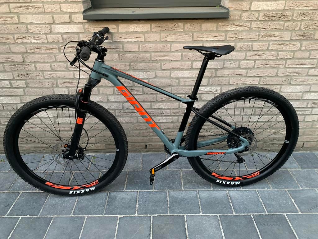 MTB Giant Fathom maat S met 29" wielen, Fietsen en Brommers, Ophalen, Zo goed als nieuw, Heren, Giant