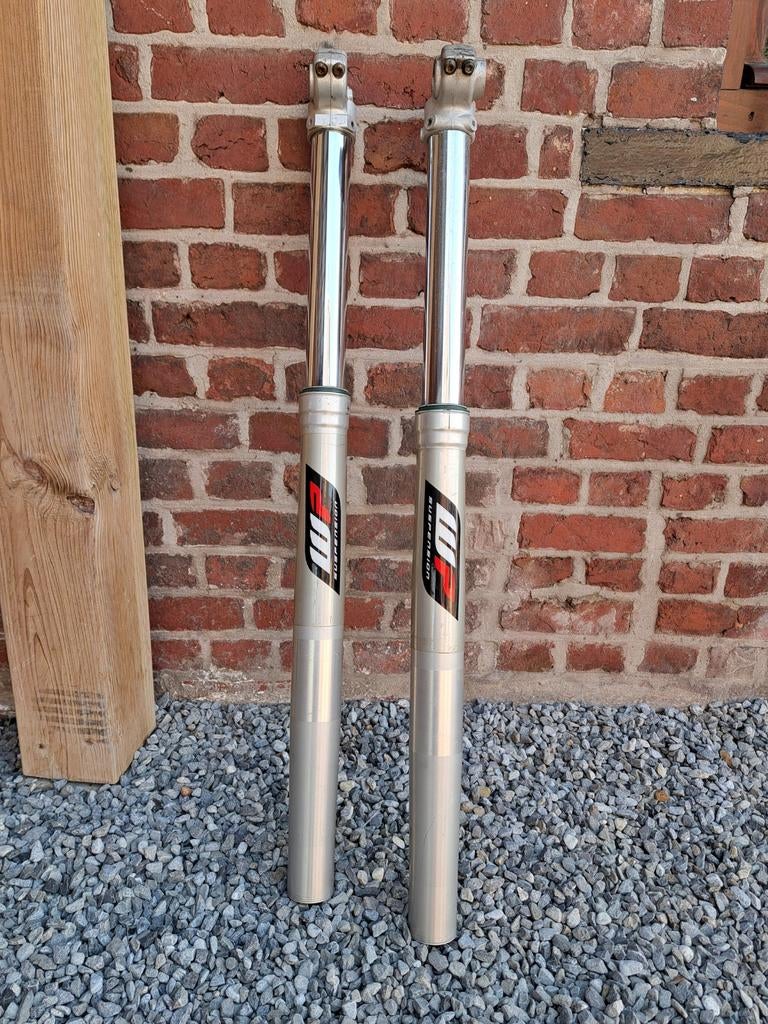 Voorvork KTM 400 van 2009, Particulier