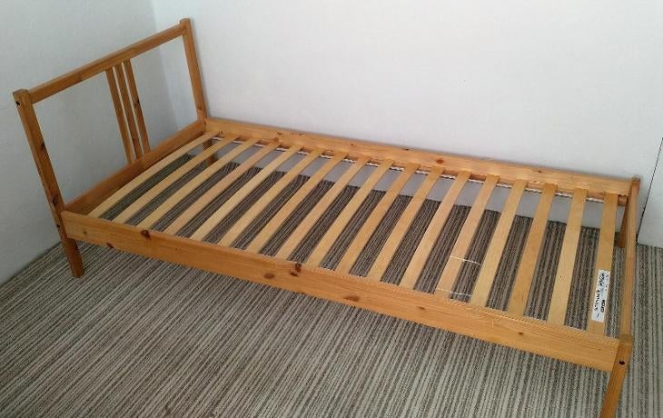 IKEA Fjelsse grenen bed - perfecte staat, Huis en Inrichting, Ophalen, 90 cm, Eenpersoons, Beige