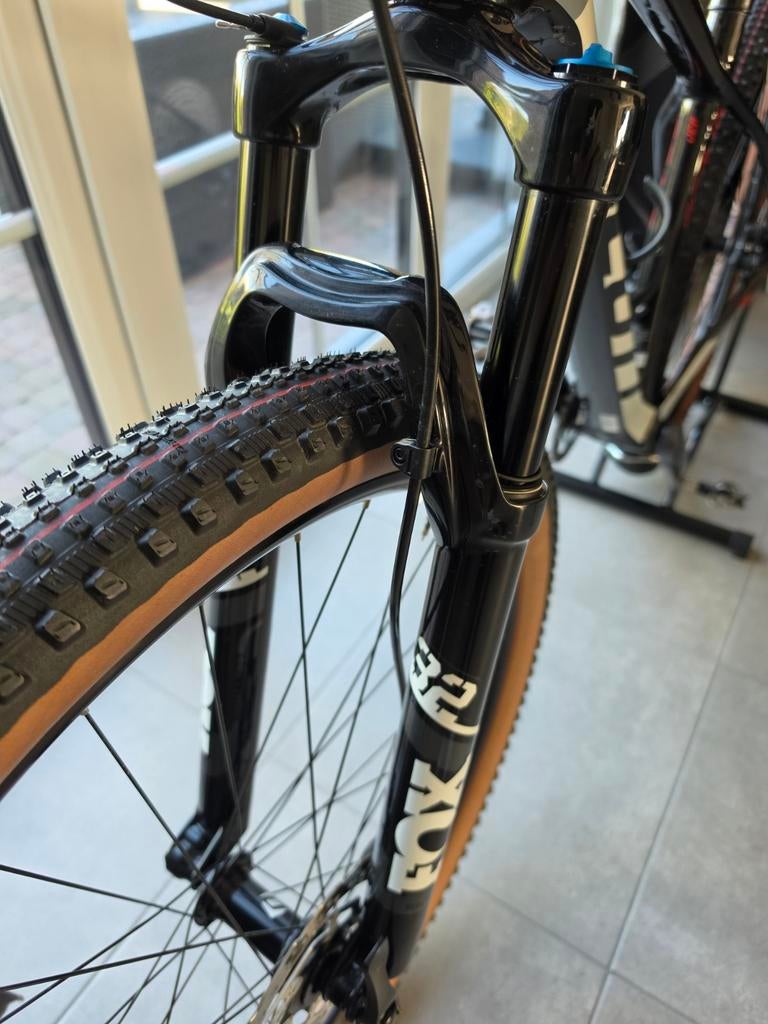 Fox 32 rhythm 100mm - boost, Fietsen en Brommers, Ophalen, Voorvork