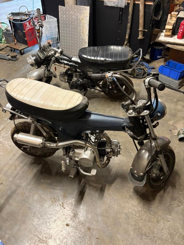 4x dax en een monkey, Fietsen en Brommers, Brommers | Tomos, Zo goed als nieuw, Ophalen