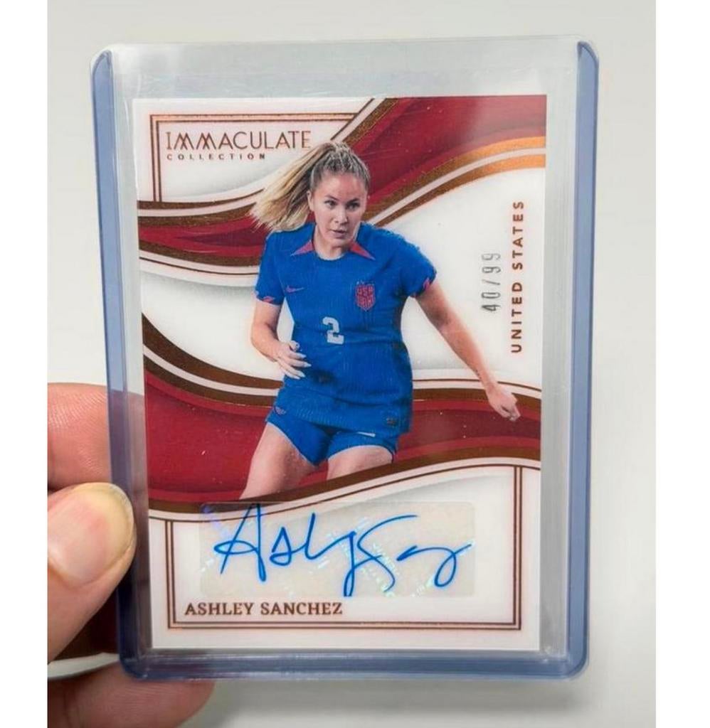 2023-24 ASHLEY SANCHEZ /99 PANINI IMMACULATE + Handtekening, Verzamelen, Ophalen of Verzenden, Nieuw, Spelerskaart