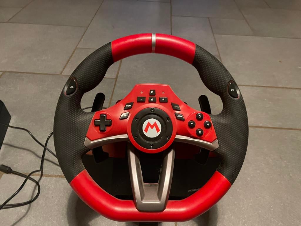 Volant Mario Kart Nintendo Switch, Consoles de jeu & Jeux vidéo, 1 joueur, À partir de 7 ans, Course et Pilotage, Enlèvement