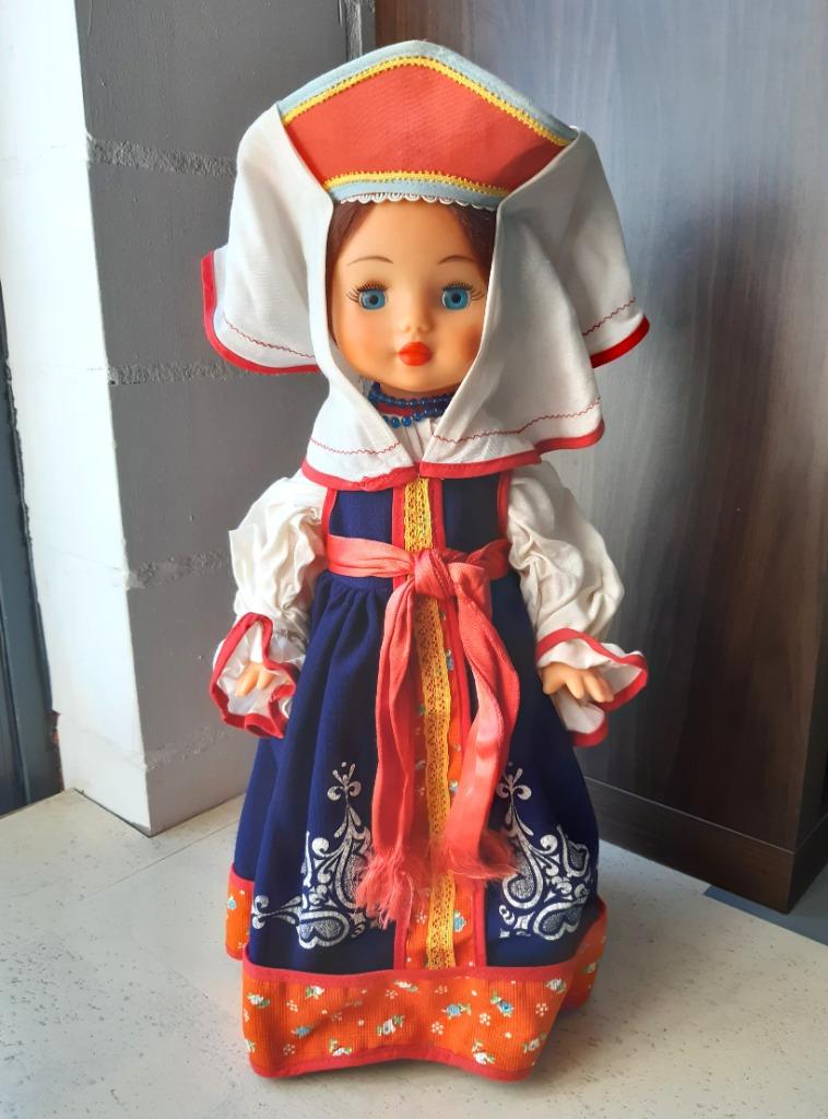 Prachtige vintage pop in traditionele Russische klederdracht, Enlèvement ou Envoi, Utilisé, Poupée