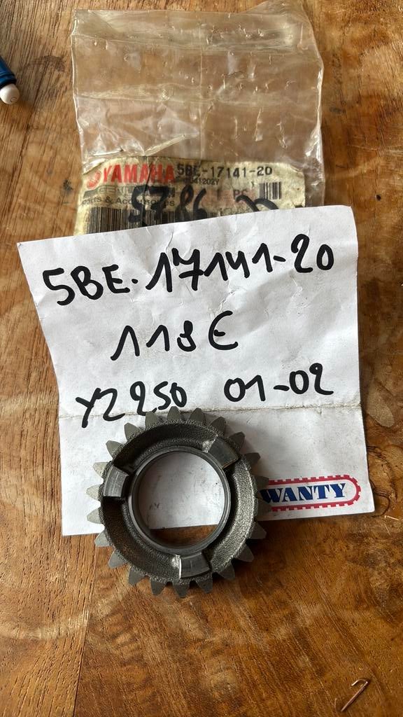 5BE-17141-20 Pignon YZ250, Enlèvement ou Envoi, Utilisé