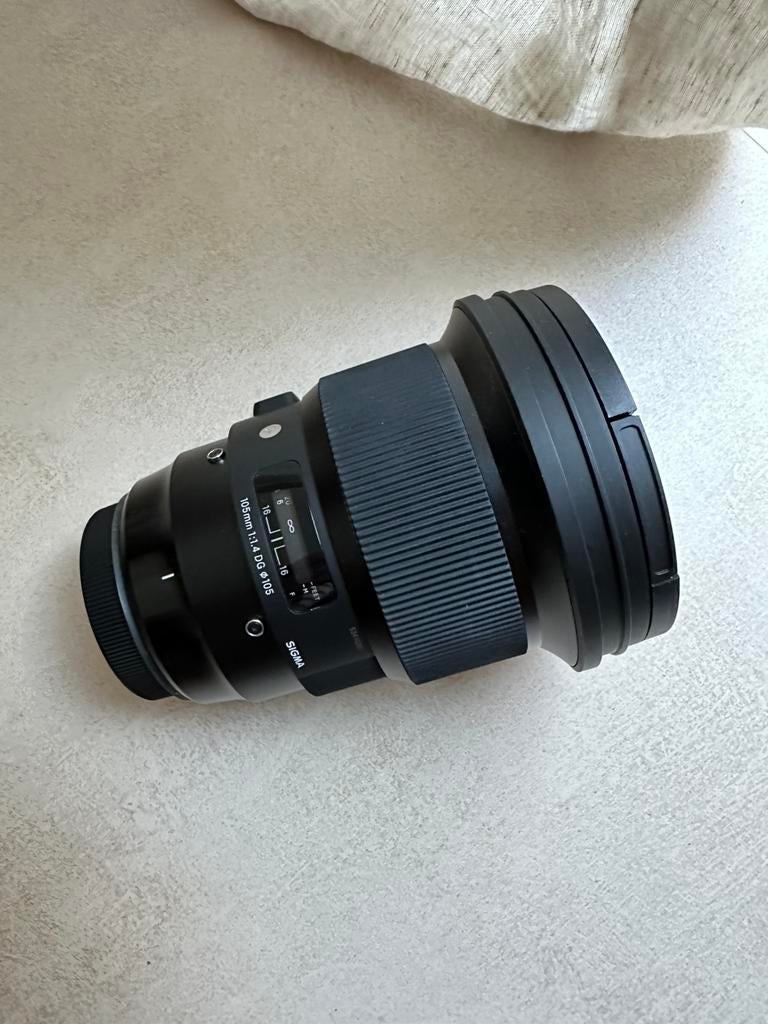 Sigma Art 105mm F1.4 lens voor Canon, Audio, Tv en Foto, Ophalen, Zo goed als nieuw, Accessoires