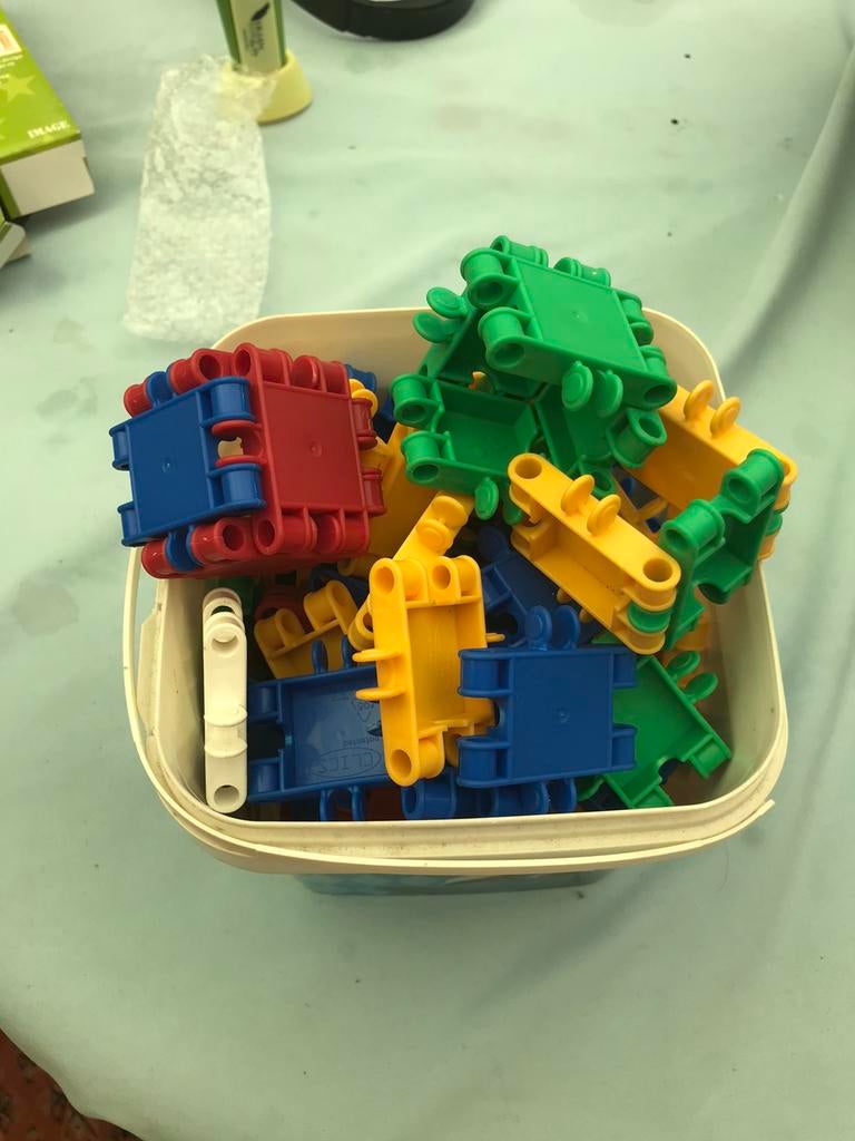 Doos clics, Ophalen of Verzenden, Gebruikt