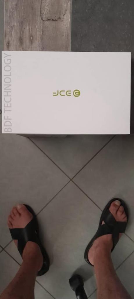 Tablette Android avec Clavier, Enlèvement, Comme neuf, 10 pouces, Wi-Fi et Web mobile