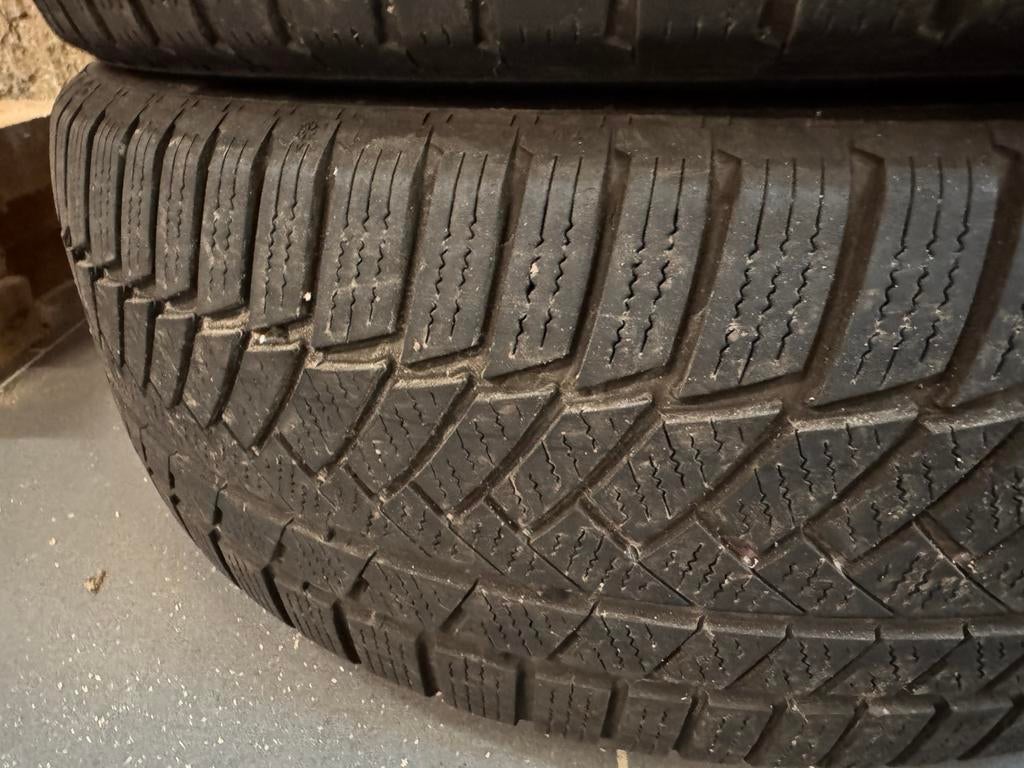 A Vendre 4 Pneus hiver Continental winter contact 255/45/20, Autos : Pièces & Accessoires, Pneus & Jantes, Pneus hiver, 255 mm