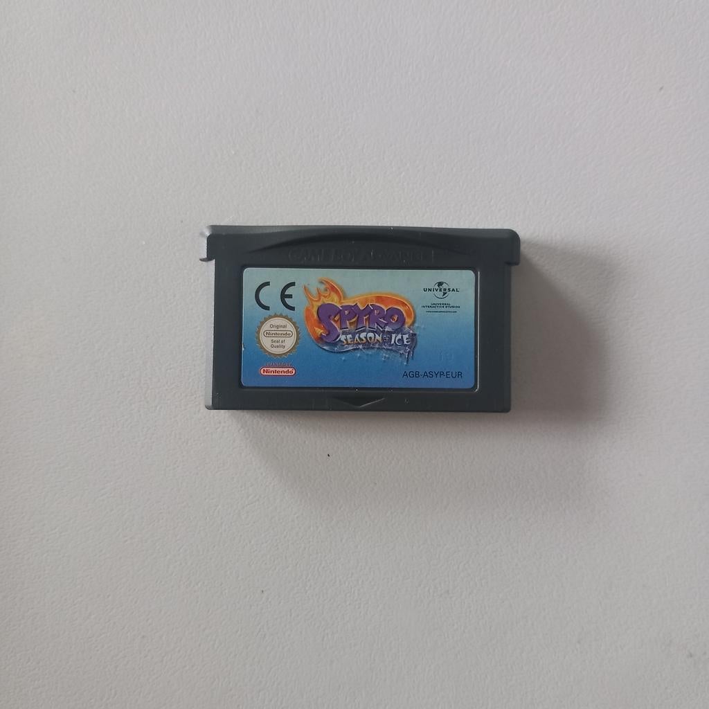Spyro Season of Ice pour Nintendo Gameboy Adv, Consoles de jeu & Jeux vidéo, Enlèvement ou Envoi, Comme neuf