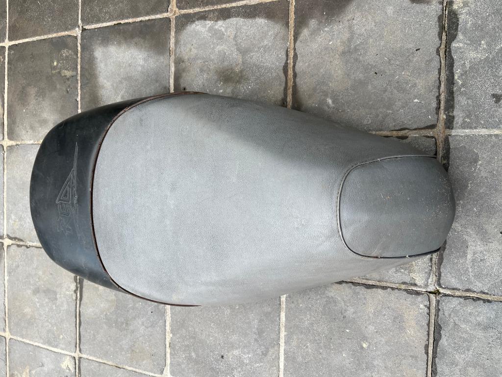 SELLE SCOOTER PEUGEOT LUDIX, Vélos & Vélomoteurs, Enlèvement ou Envoi, Selle, Peugeot