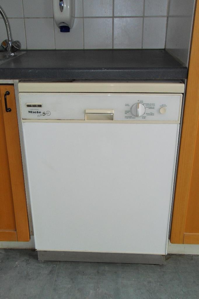 LAVE VAISSELLE  MIELE G 570 Model Eurostar, Programme éco, Encastré, Enlèvement, Utilisé