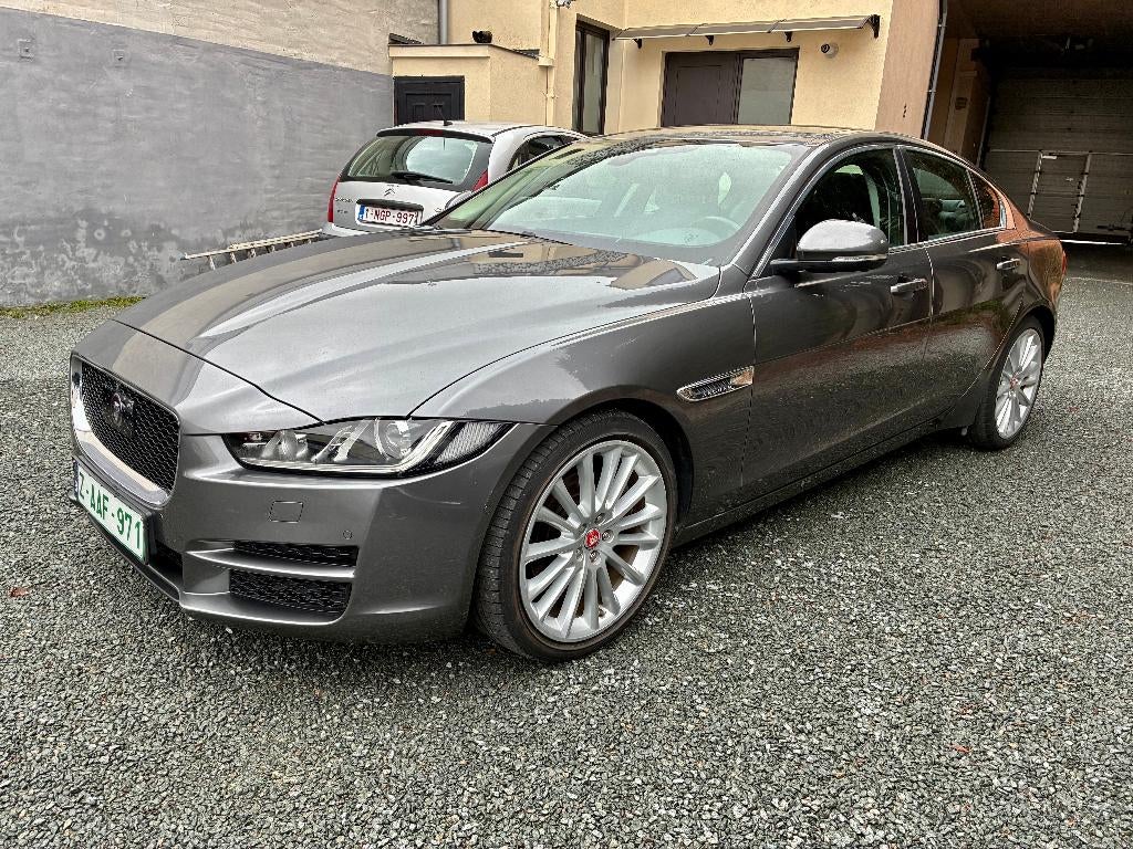 Jaguar XE 2.0 AUT. 25T portfolio, Auto's, Jaguar, Automaat, 4 deurs, Achterwielaandrijving, Leder