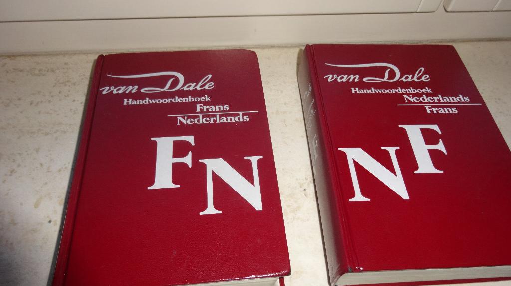 Van Dale Handwoordenboek, Frans, Van Dale, Ophalen of Verzenden, Zo goed als nieuw