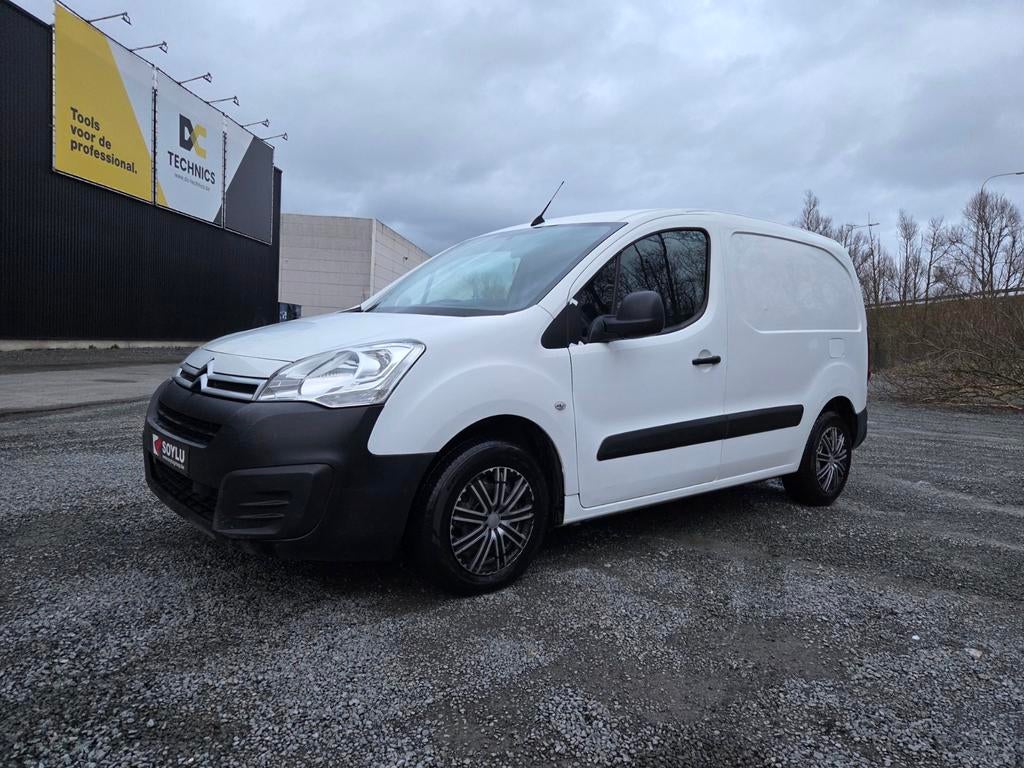 Citroën Berlingo 1600cc EURO 6B 2016 AVEC CONTRÔLE, Entreprise, Boîte manuelle, Entretenue par le concessionnaire, Noir