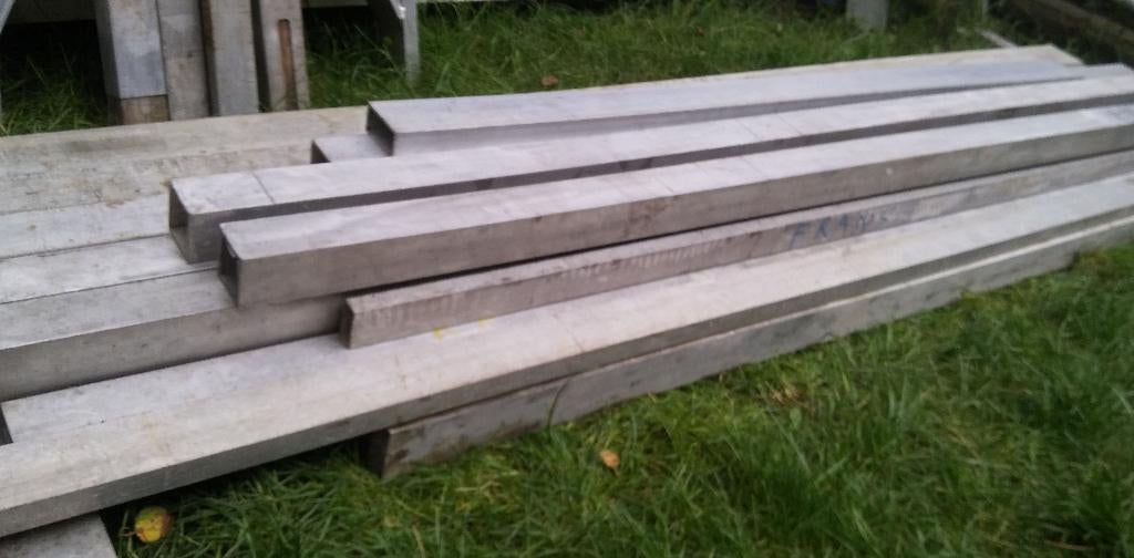 Alu profielen, kokers aluminium, palen, vierkante buizen, Ophalen of Verzenden, Aluminium, Rechte buis