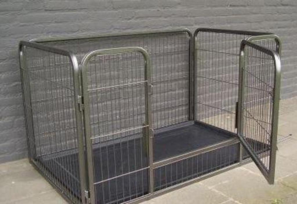 Nouveau! Rabbit Run Rabbit Run avec base GRATUITE! 3 tailles, Animaux & Accessoires, Rongeurs & Lapins | Cages & Clapiers, Neuf