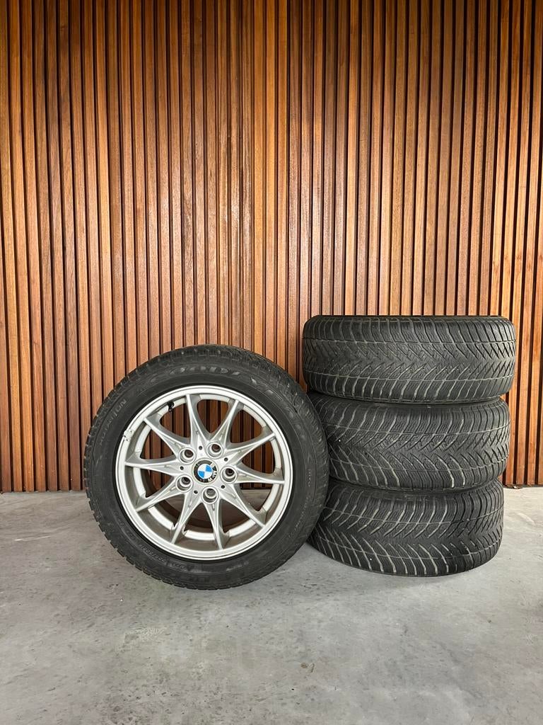 Velgen en winter banden  BMW Z4 E85, Auto-onderdelen, Ophalen, Gebruikt, 16 inch, Banden en Velgen