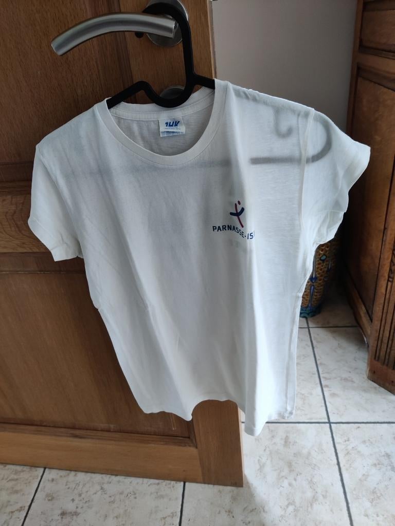 2 tee-shirt Parnasse Isei JHK modèle femme Taille L, Vêtements | Femmes, Enlèvement ou Envoi, Porté