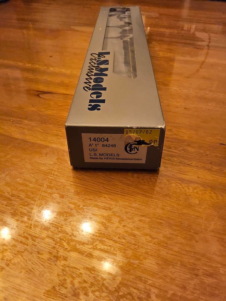 CALÈCHE DE 1RE CLASSE SNCF LS MODELS, Enlèvement ou Envoi, Comme neuf, Roco