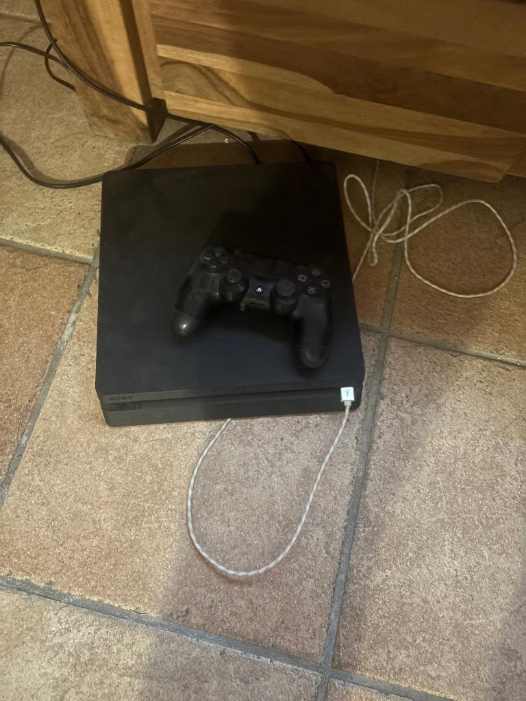 Plays station 4, Ophalen, Gebruikt, Slim