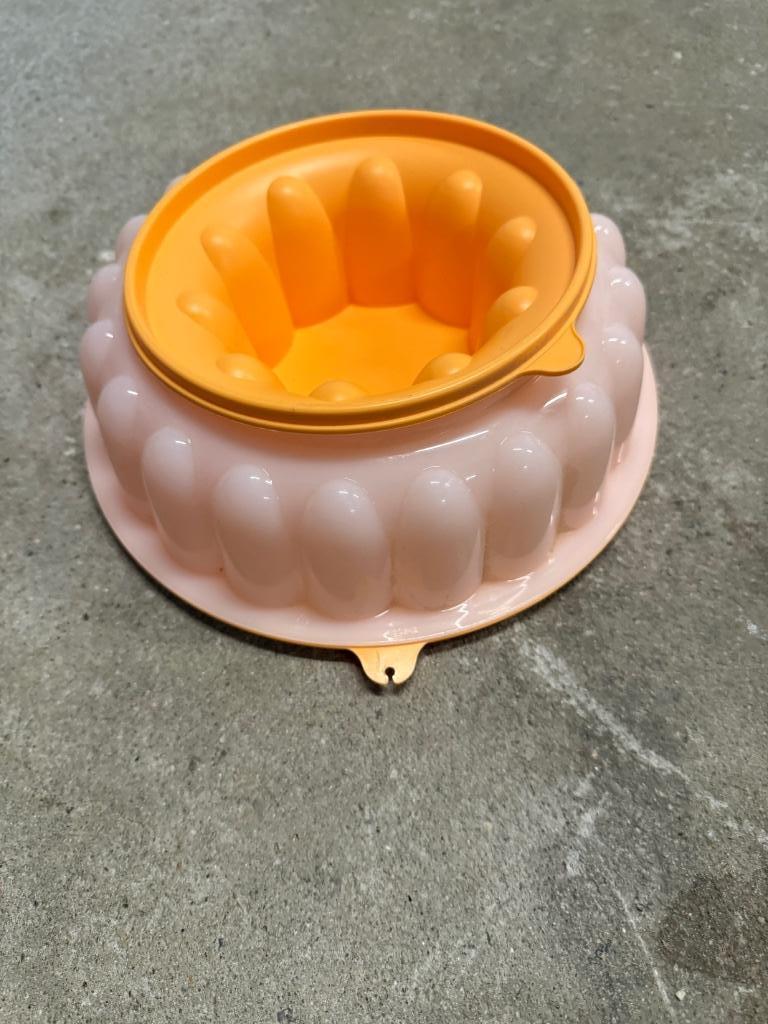 Moule à charlotte Tupperware, Maison & Meubles, Enlèvement ou Envoi, Neuf, Orange, Autres types
