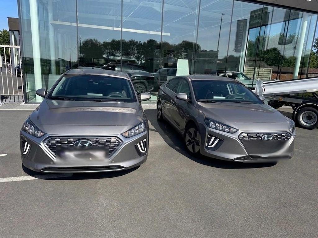 Premium Hyundai Ioniq 2020 Fleet Duo: 130.000km & 78.000km, Auto's, Hyundai, Leder, 5 deurs, Dealer onderhouden, Zilver of Grijs