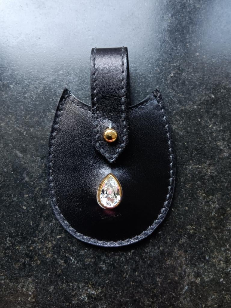 Porte-bagages en cuir Swarovski, Bijoux, Sacs & Beauté, Enlèvement ou Envoi