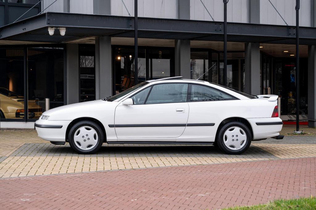 Opel Calibra 2.0i 16V (bj 1996), Zwart, 136 pk, Wit, Leder