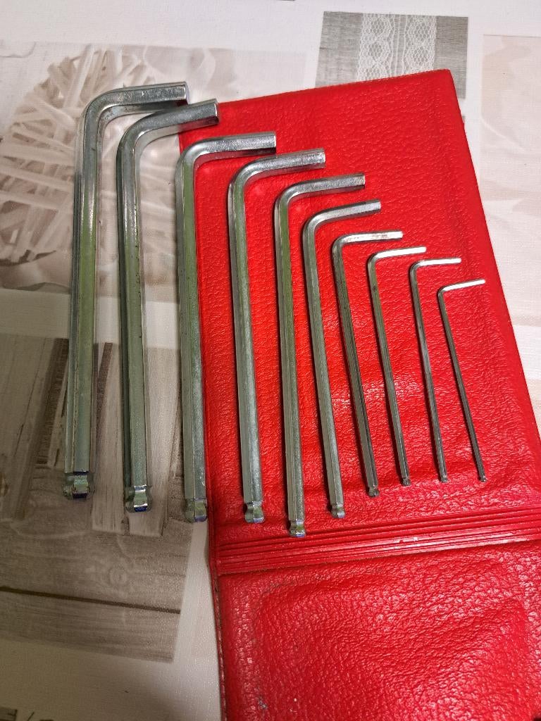 zeskantige inbussleutels FACOM 83 SH 1 TOT 83SH10, Doe-het-zelf en Bouw, Ophalen of Verzenden, Zo goed als nieuw