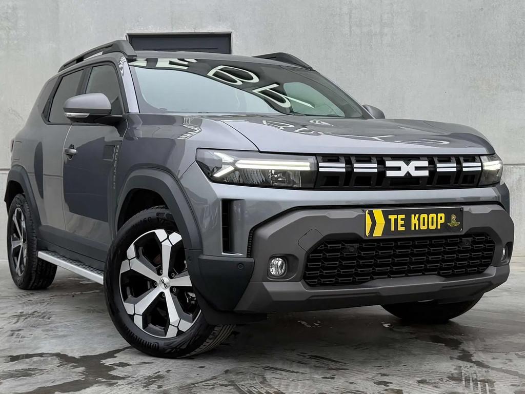 Dacia Duster 1.6 Hybride*360°Camera*Carplay*Trekhaak*ACC*LE, Auto's, Automaat, Gebruikt, Zwart, 4 cilinders