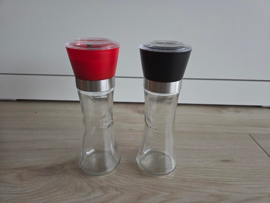Zout- en Pepermolenset, Verzamelen, Glas en Drinkglazen, Ophalen, Nieuw