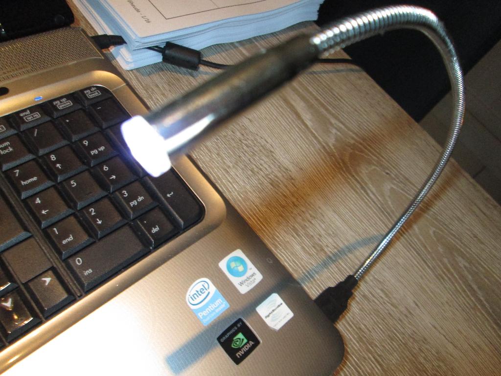 Lampe PC ordinateur orientable à souhait., Informatique & Logiciels, Enlèvement, Neuf