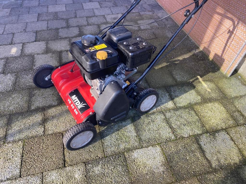 Verticuteermachine te huur, Enlèvement, Utilisé, 30 à 39 cm, Tondeuses à gazon à essence