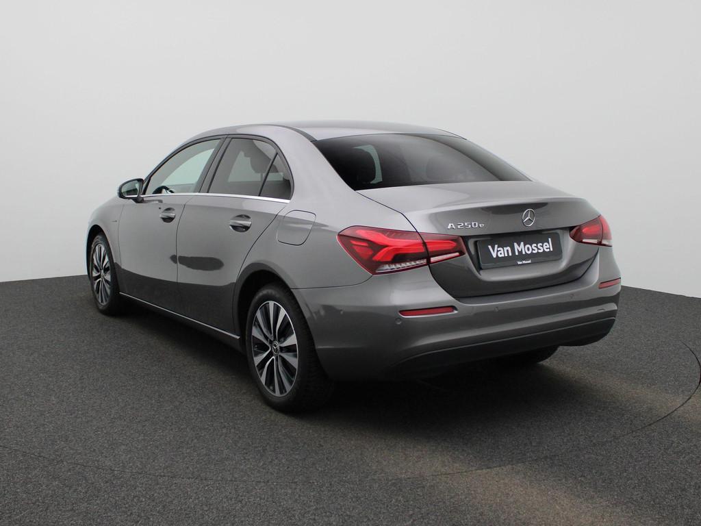 Mercedes-Benz A-Klasse Limousine A 250 e (automatique), Autos, Mercedes-Benz, Achat, 4 portes, 16 kWh, 31 g/km