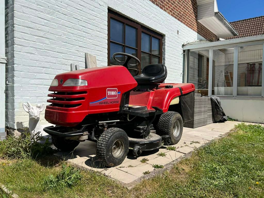 TORO Wheel Horse - Zitmaaier, Tuin en Terras, Zitmaaiers, Ophalen, Zo goed als nieuw, Opvangbak, 120 cm of meer
