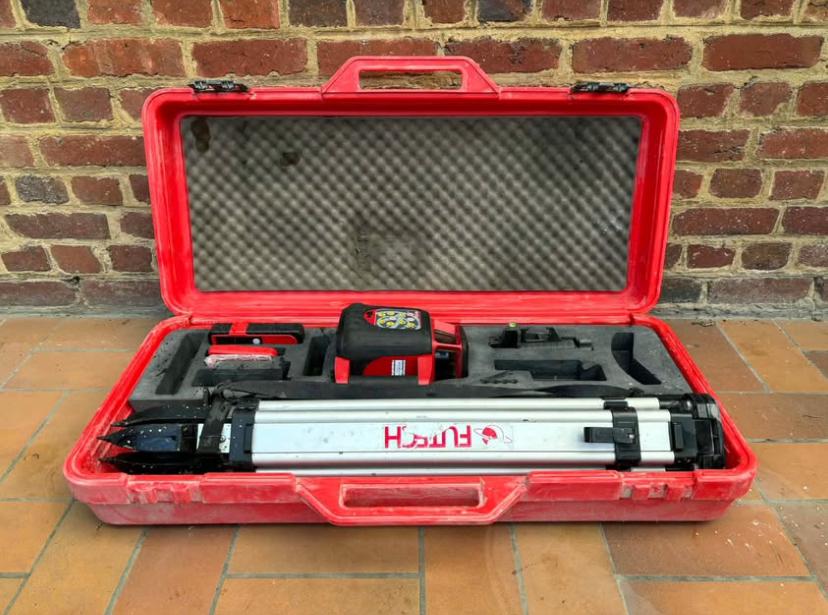 Laser rotatif FUTECH, Enlèvement